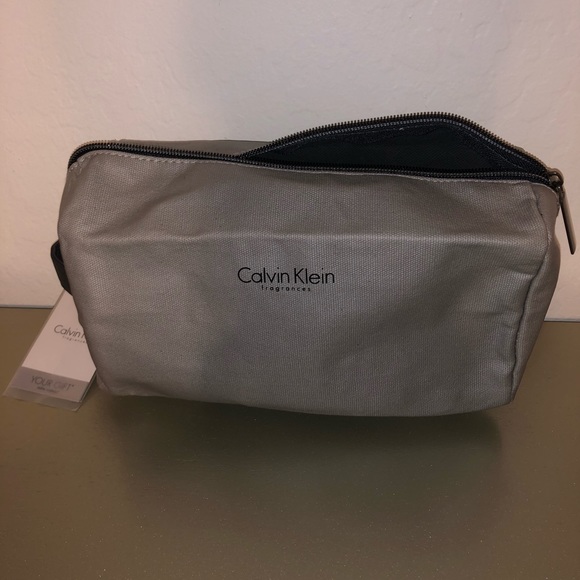 Calvin Klein Handbags - Calvin Kelin